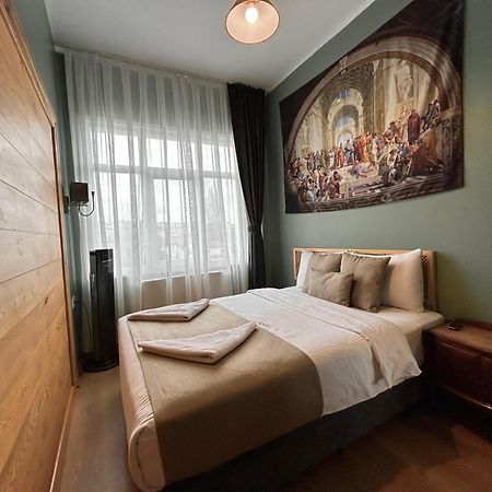 Waterfront Apartment By The Tram - Terrace With Dome & Golden Horn View In Fatih İstanbul Dış mekan fotoğraf