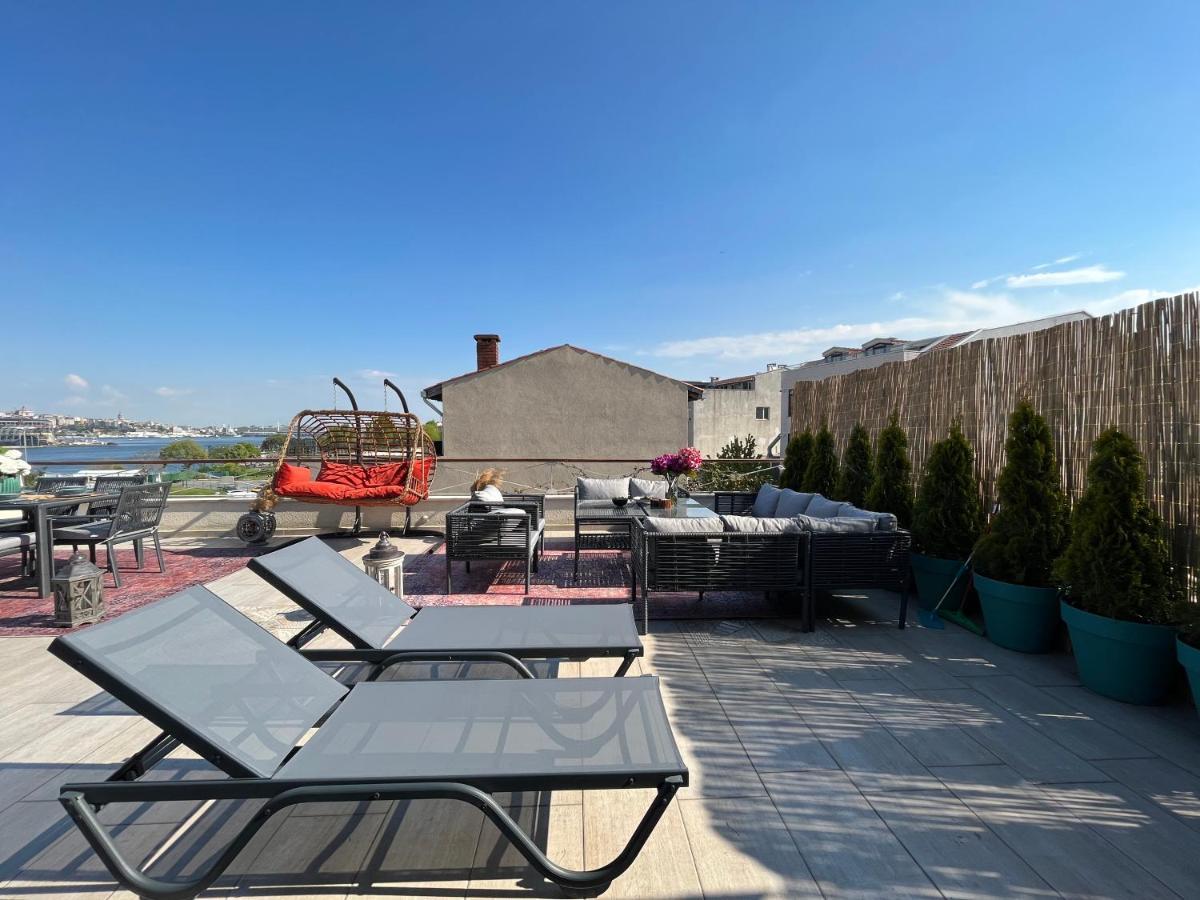 Waterfront Apartment By The Tram - Terrace With Dome & Golden Horn View In Fatih İstanbul Dış mekan fotoğraf