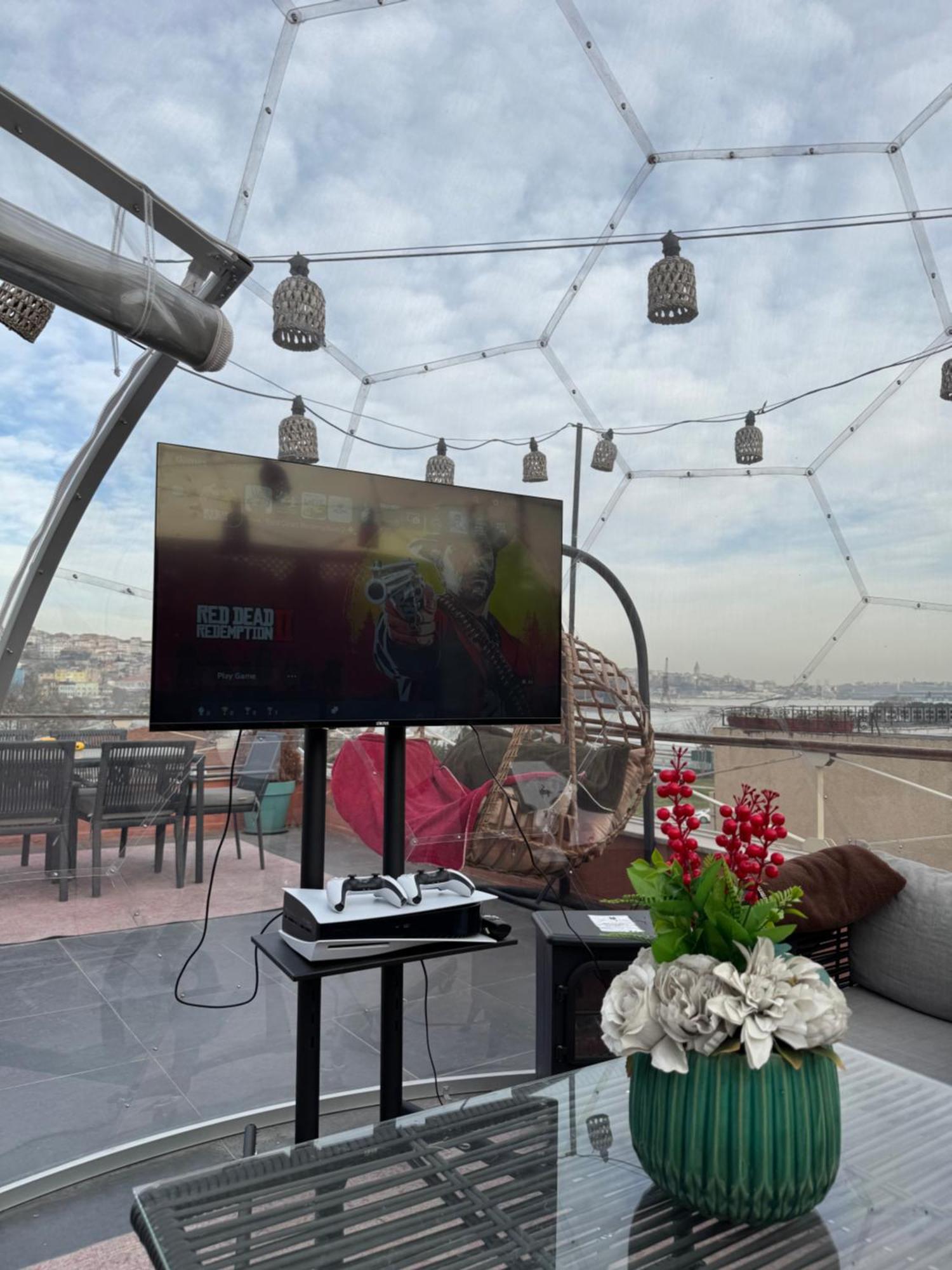 Waterfront Apartment By The Tram - Terrace With Dome & Golden Horn View In Fatih İstanbul Dış mekan fotoğraf